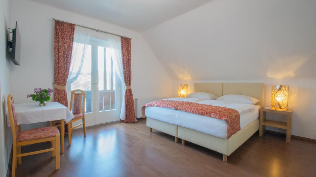 Gaestehaus Dobernig Sankt Niklas an der Drau Esterno foto